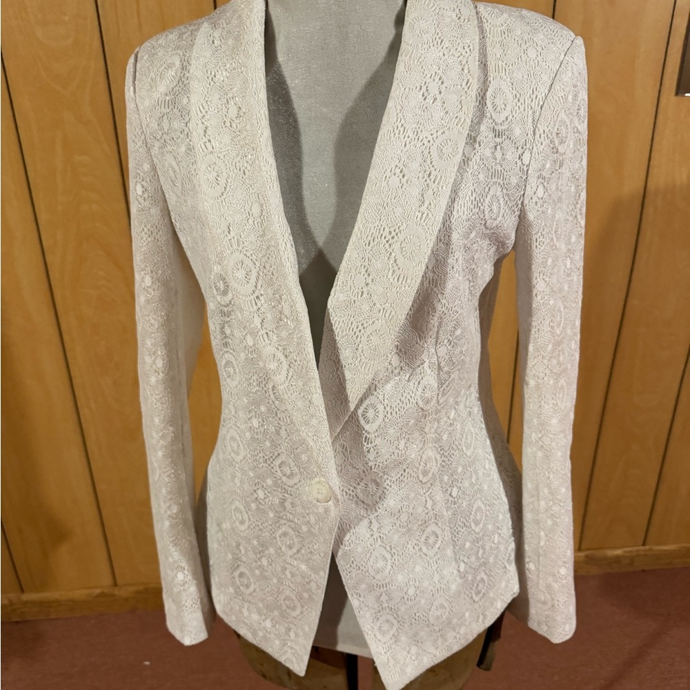 Elegant Lace GUESS Women's Blazer - White